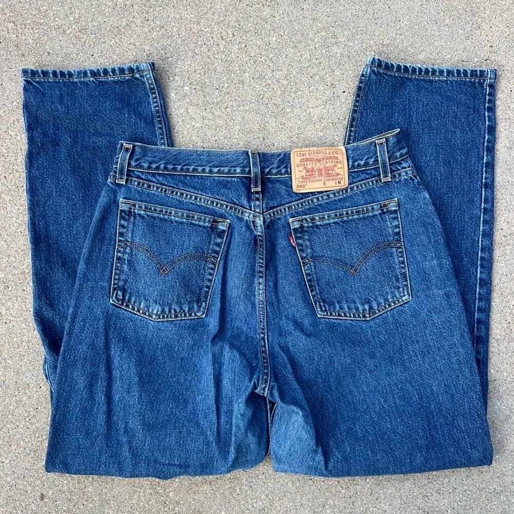 Vintage 90s Levi’s 560 loose fit straight leg women’s mom jeans 14 REG M